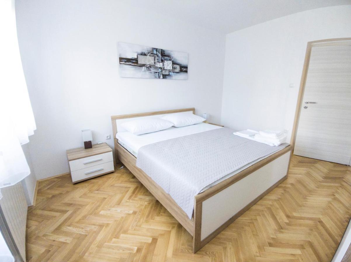 Apartmani Cimerman Krk Town Exterior foto